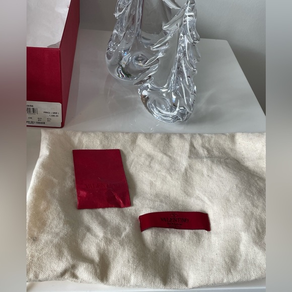 Valentino Garavani Rockstud ankle strap pump in calfskin leather. Size 37.5 - Picture 4 of 12